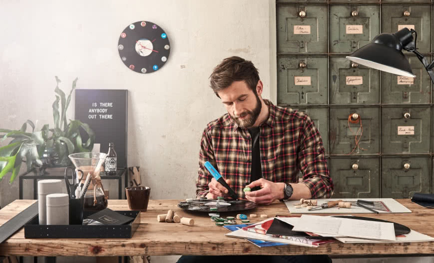 Zrób to sam! Zegar ścienny w stylu retro z płyty winylowej